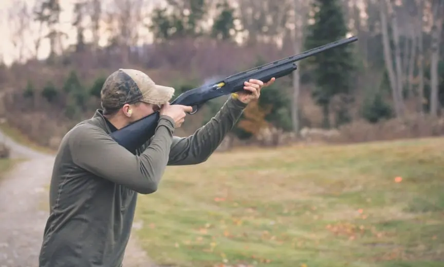 A clay shooter uses a Franchi Affinity to practice breaking targets.
